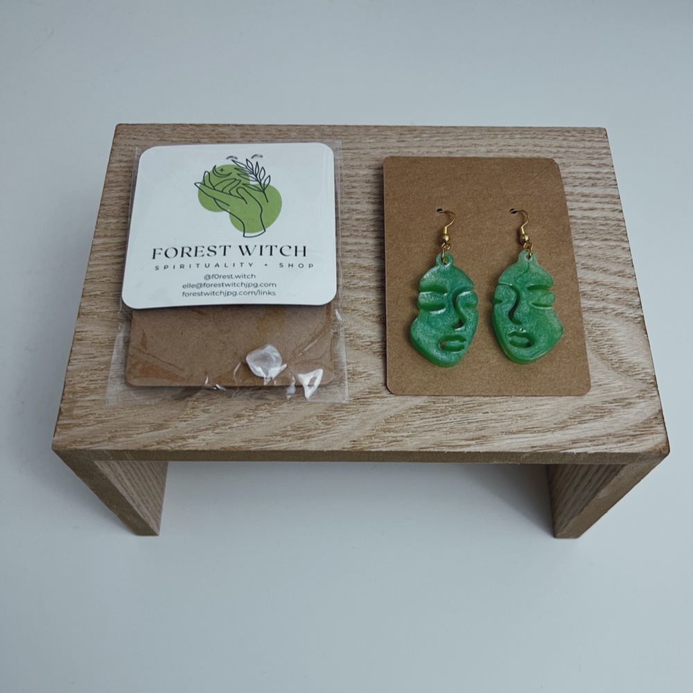 Woman Face GREEN Minimalist Earrings, Feminist Earrings